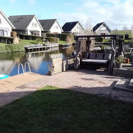 Perle Am Ijsselmeer Mit Eigenem Tretboot * Medemblik