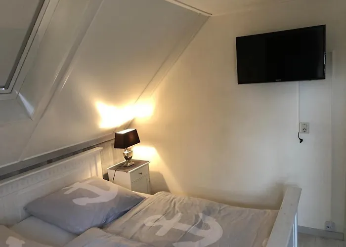 Perle Am Ijsselmeer Mit Eigenem Tretboot *