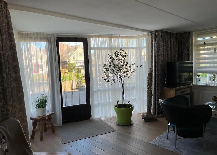 Perle Am Ijsselmeer Mit Eigenem Tretboot * Medemblik