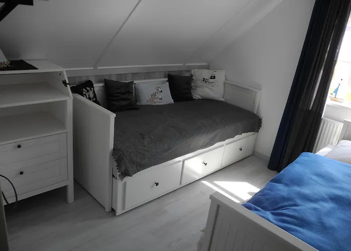 Perle Am Ijsselmeer Mit Eigenem Tretboot Medemblik