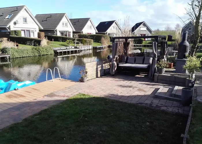 Perle Am Ijsselmeer Mit Eigenem Tretboot * Medemblik