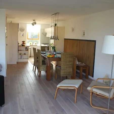 Perle Am Ijsselmeer Mit Eigenem Tretboot Feriehus *